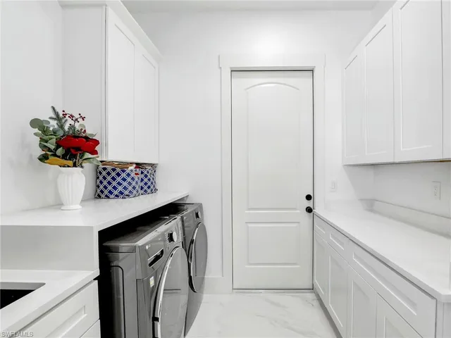 a view of a livingroom with a furniture