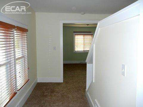 9691 Newburg Road Durand, MI 48429 - Photo 5 of 25 20424273-4.JPG