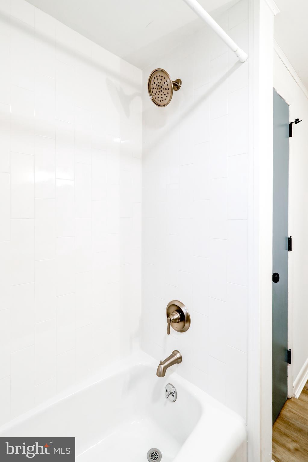 6428 York Road Spring Grove, PA 17362 - Photo 20 of 47 a bathroom with a tub