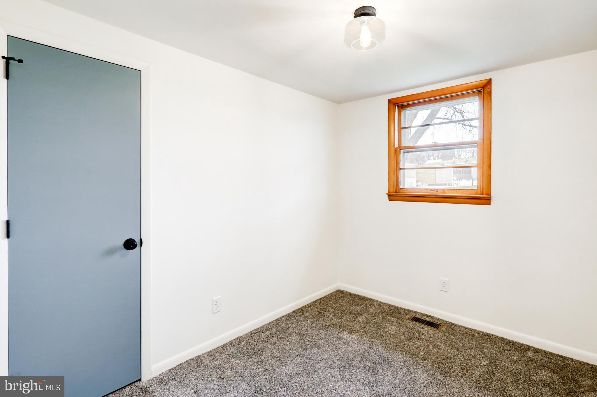 6428 York Road Spring Grove, PA 17362 - Photo 20 of 37