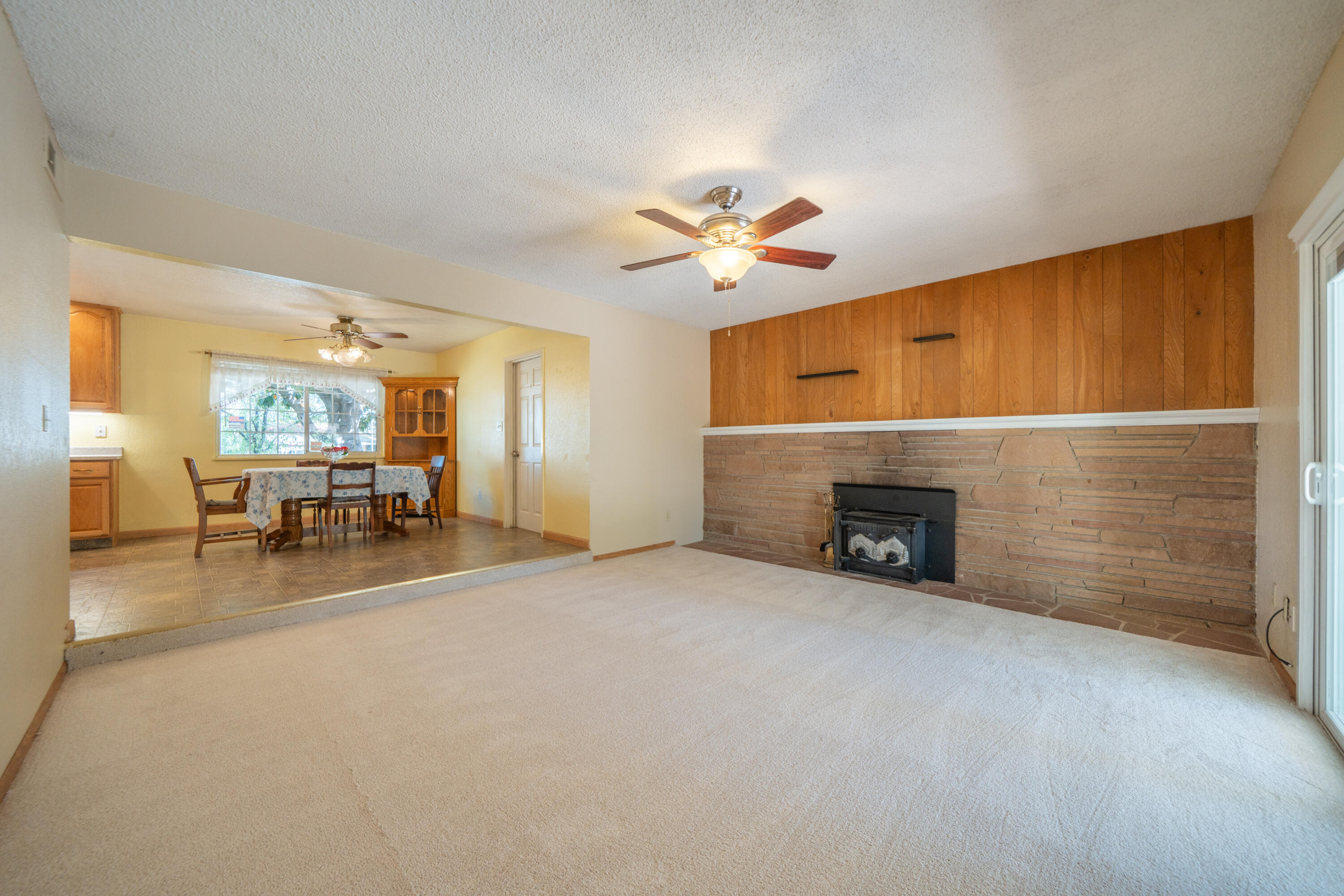 6908 Riata Drive Redding, CA 96002 - Photo 13 of 58 6908 Riata Dr-25