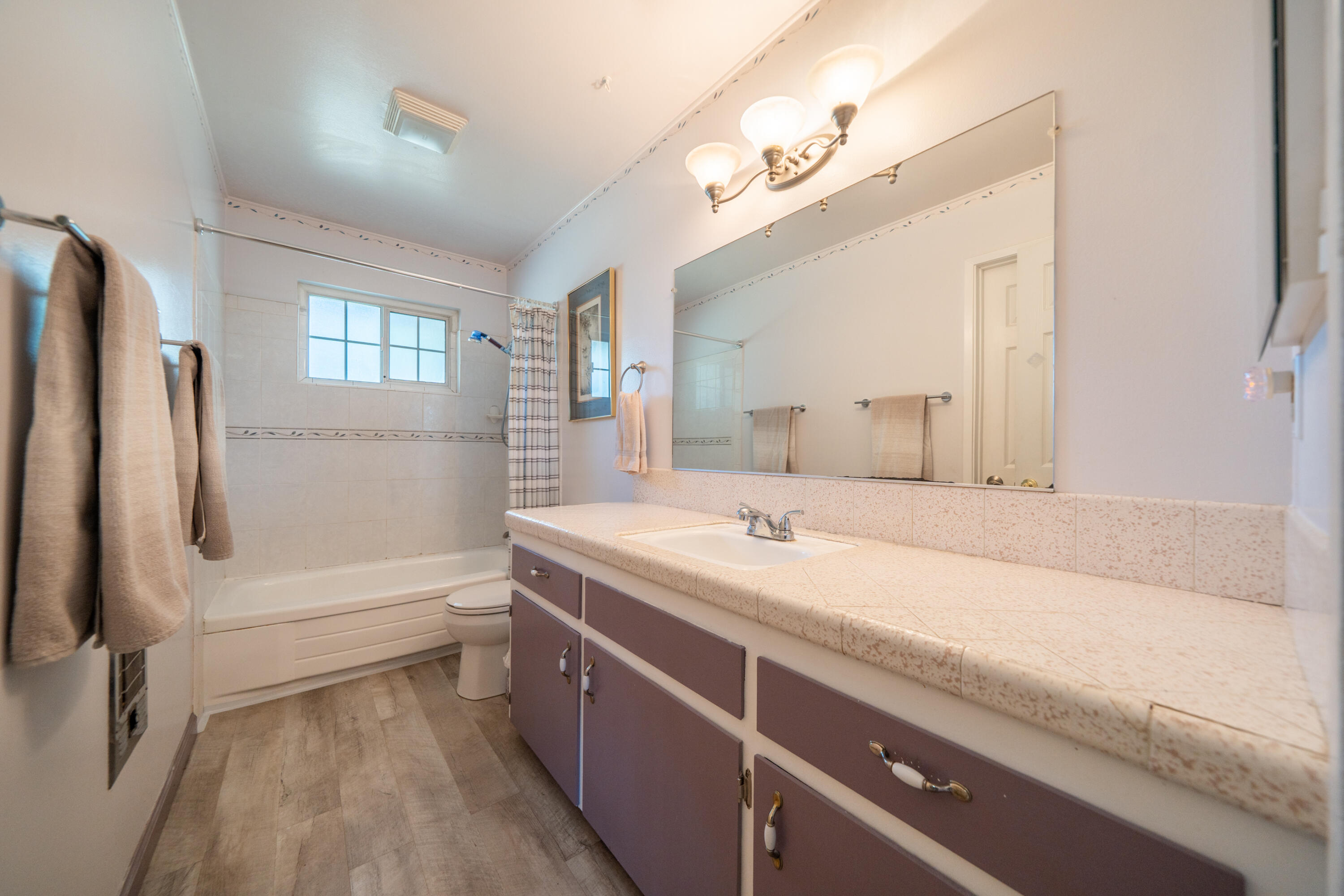 6908 Riata Drive Redding, CA 96002 - Photo 20 of 58 6908 Riata Dr-34