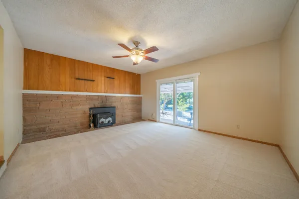 $440,000 | 6908 Riata Drive, Redding, CA 96002