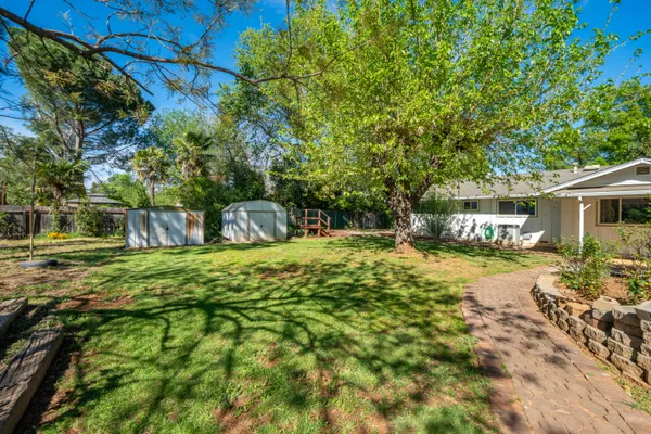 $440,000 | 6908 Riata Drive, Redding, CA 96002