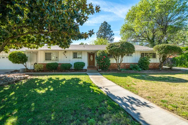 $440,000 | 6908 Riata Drive, Redding, CA 96002