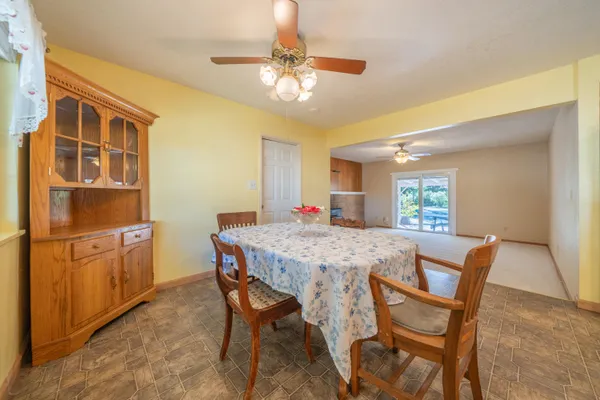 $440,000 | 6908 Riata Drive, Redding, CA 96002