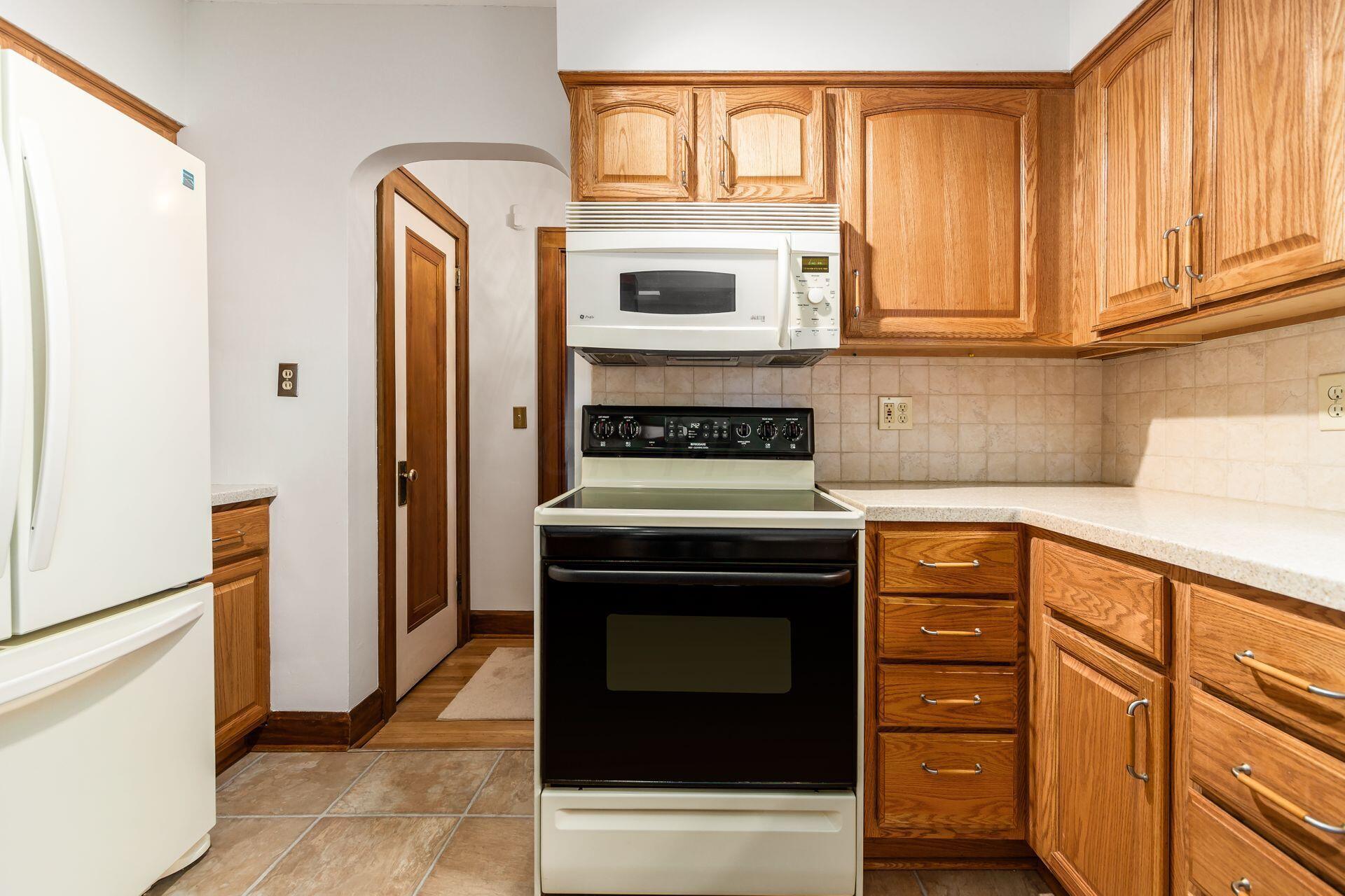 174 Fallis Road Columbus, OH 43214 - Photo 15 of 39 Gallery Image 15