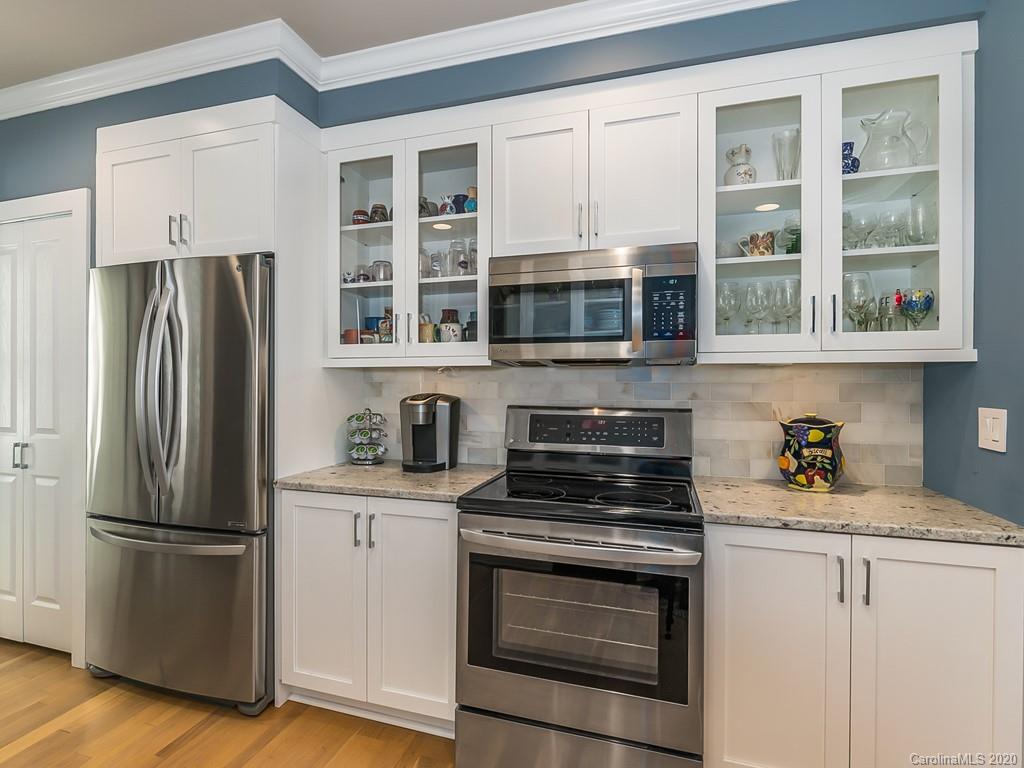 2 Spring Ridge Lane Hendersonville, NC 28739 - Photo 19 of 39 Gallery Image 19