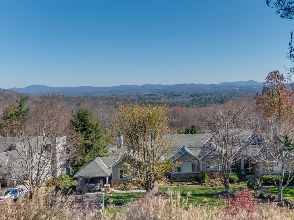 2 Spring Ridge Lane Hendersonville, NC 28739 - Photo 6 of 39 Gallery Image 6
