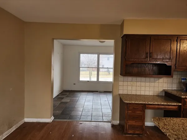 $359,900 | 25060 Cashel Bay Road, Manhattan, IL 60442