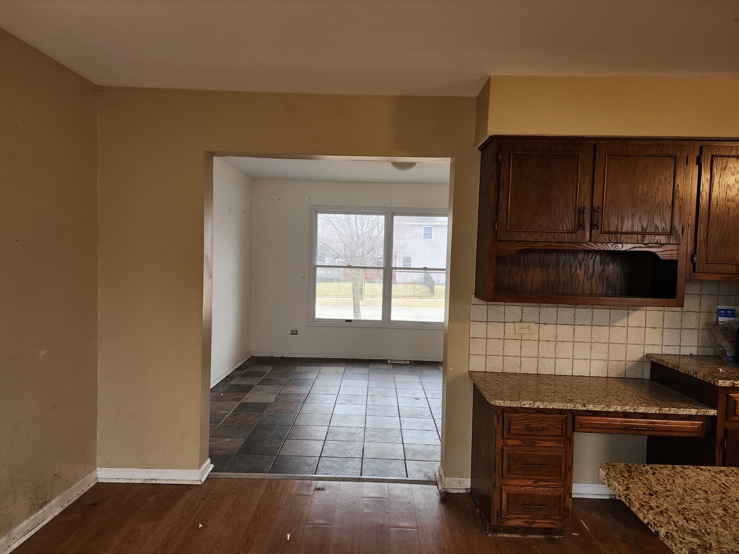 25060 Cashel Bay Road Manhattan, IL 60442 - Photo 8 of 16