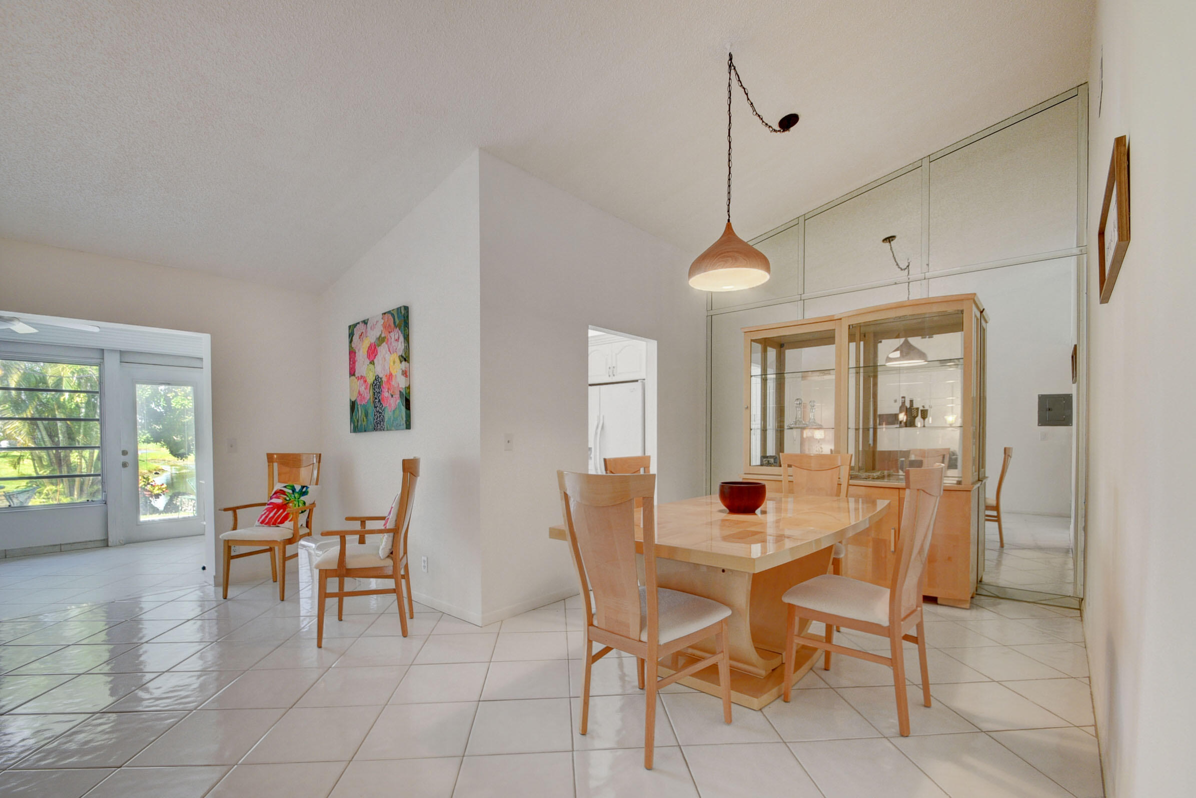 852 Lago Road Delray Beach, FL 33445 - Photo 5 of 65 Dining Area