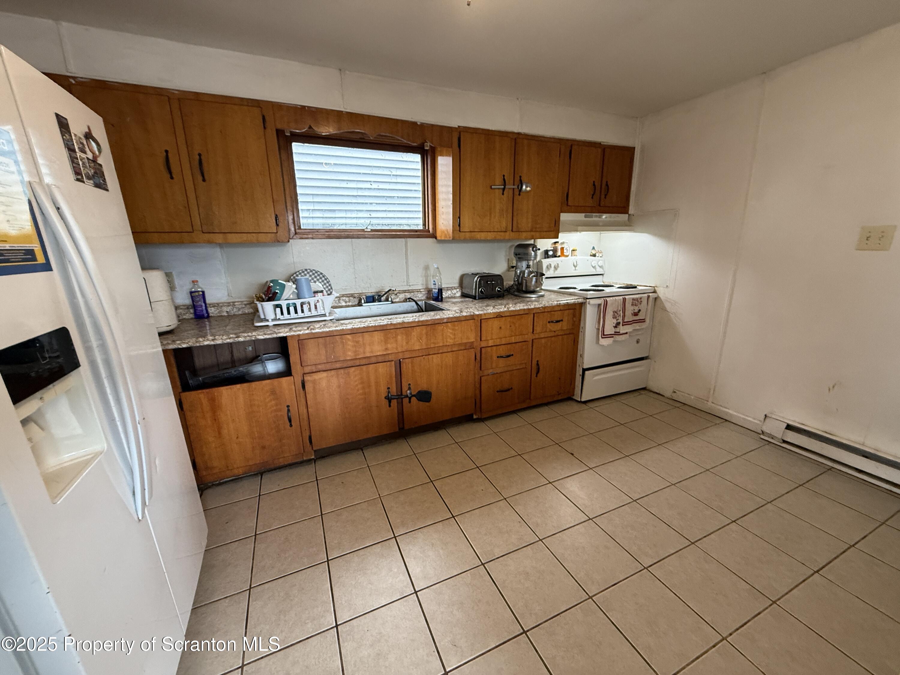 1325 Olive Street Scranton, PA 18510 - Photo 10 of 21 20250929_161049957_iOS