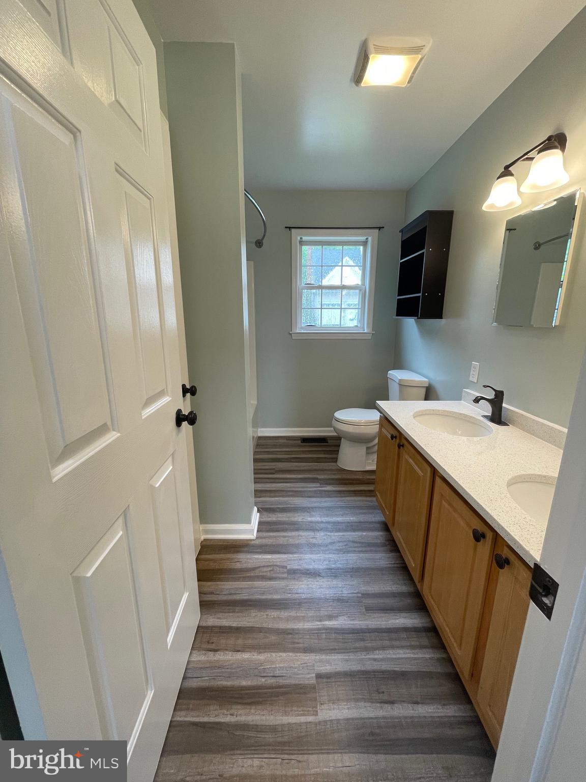 76 Johnson Road Pasadena, MD 21122 - Photo 11 of 17