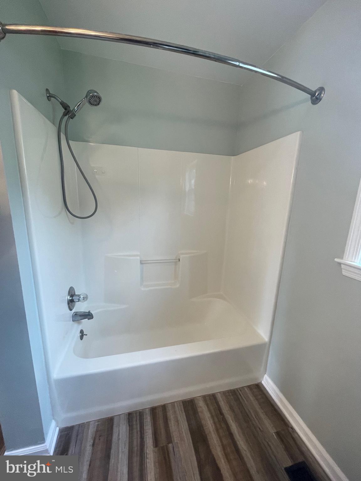 76 Johnson Road Pasadena, MD 21122 - Photo 13 of 17