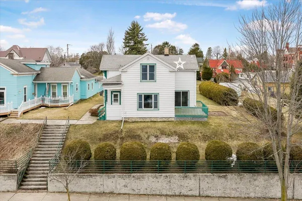 $186,400 | 711 Milwaukee Street, Kewaunee, WI 54216