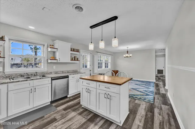 $349,900 | 111 Deerwood Drive, Wilmington, NC 28405