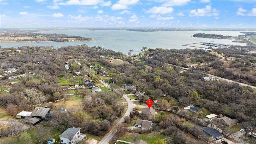 512 Alameda Road Azle, TX 76020 - Photo 2 of 28 a city view with ocean