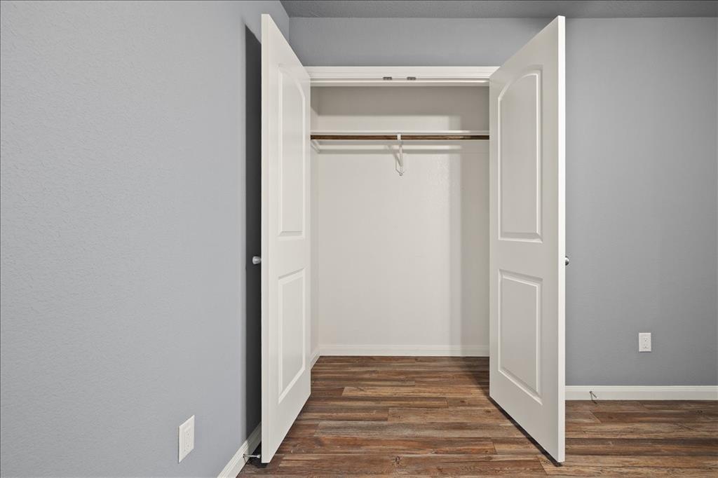 512 Alameda Road Azle, TX 76020 - Photo 21 of 28 a view of a hallway