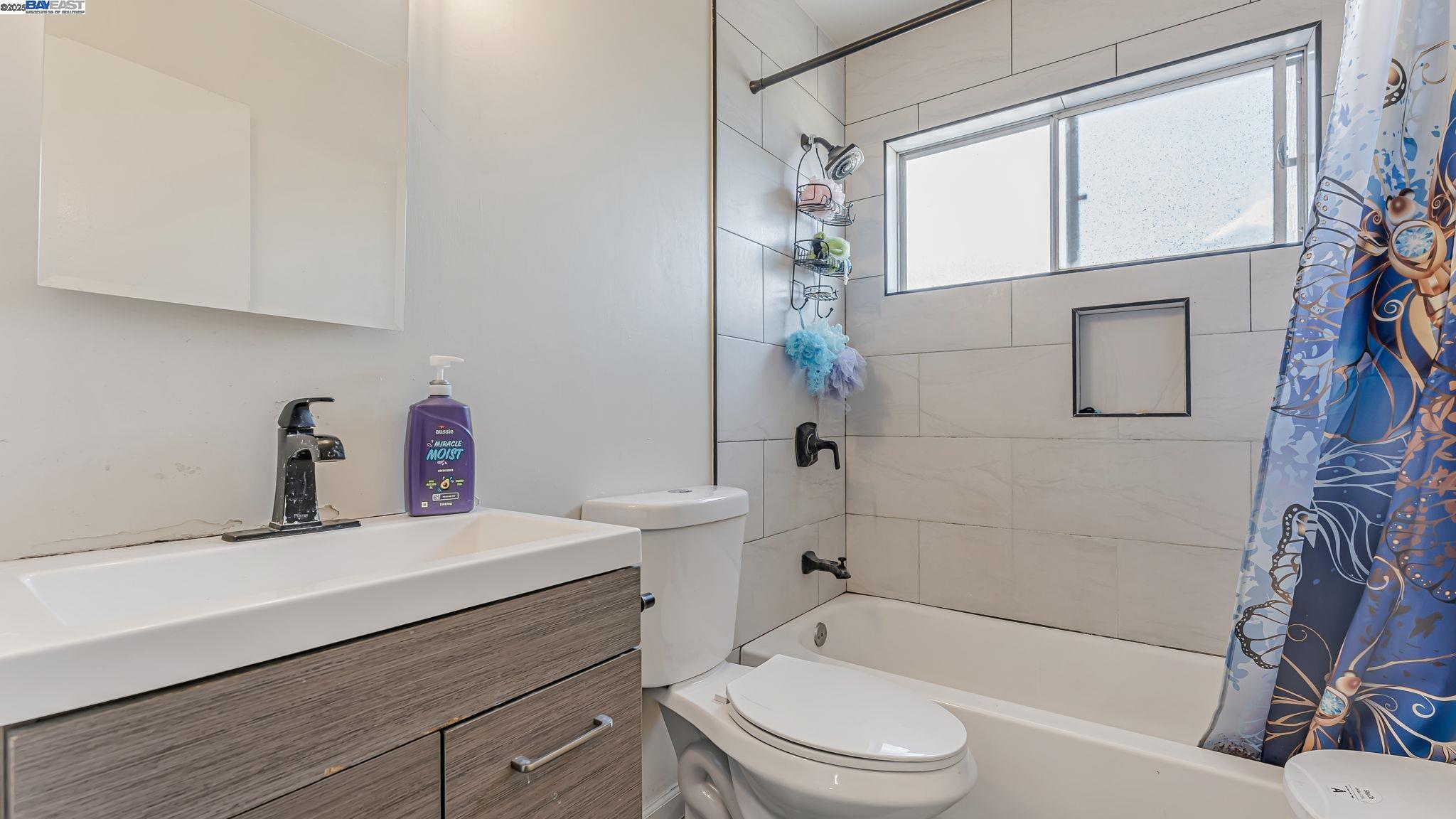 1250 95th Avenue Oakland, CA 94603 - Photo 12 of 50