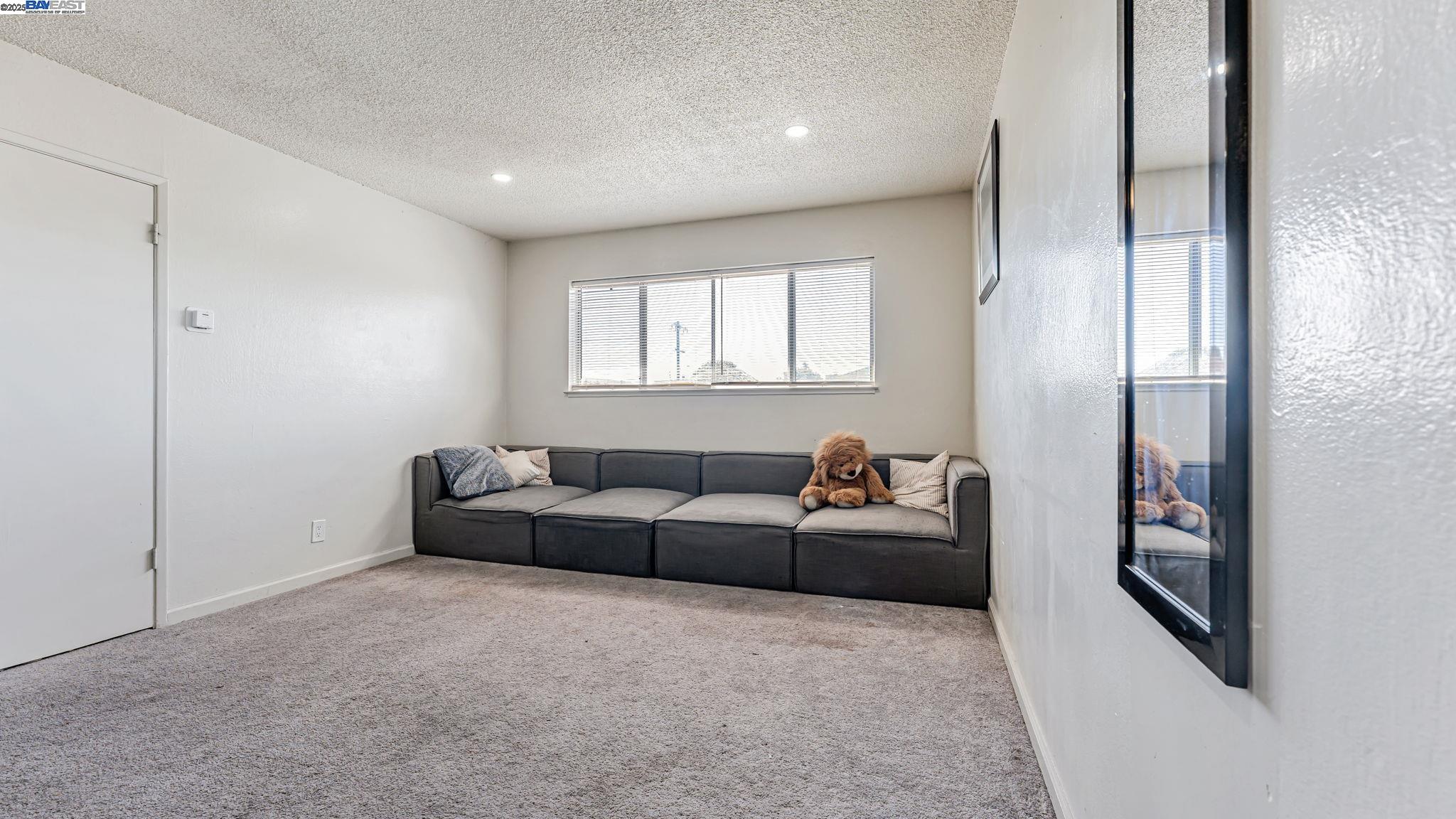 1250 95th Avenue Oakland, CA 94603 - Photo 17 of 50