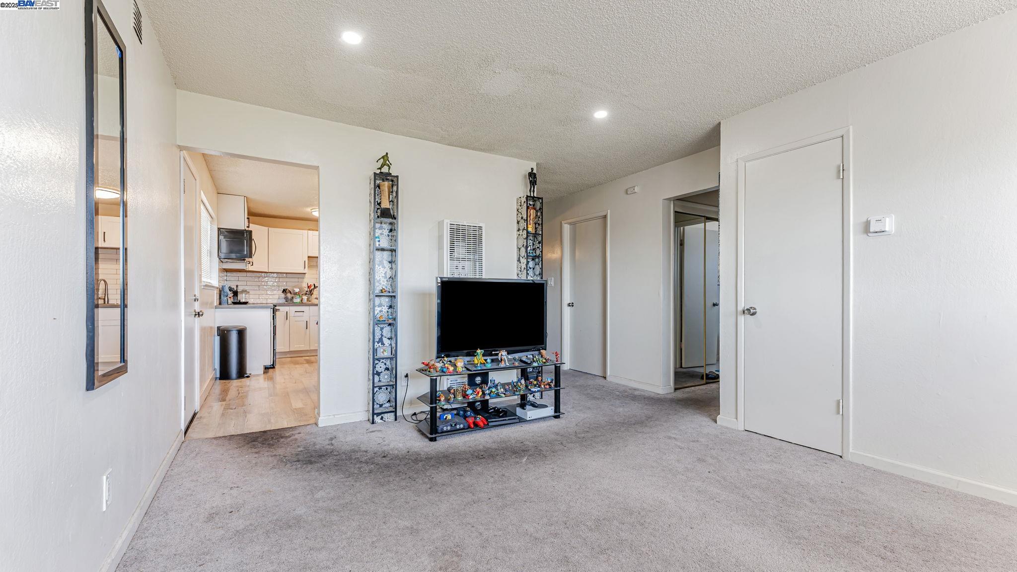 1250 95th Avenue Oakland, CA 94603 - Photo 18 of 50