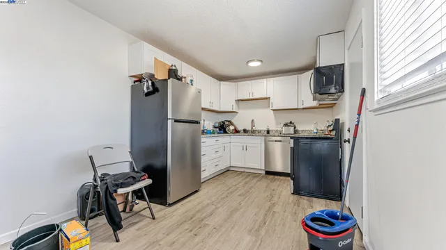 $799,999 | 1250 95th Avenue, Oakland, CA 94603