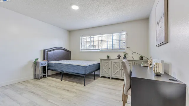 $799,999 | 1250 95th Avenue, Oakland, CA 94603