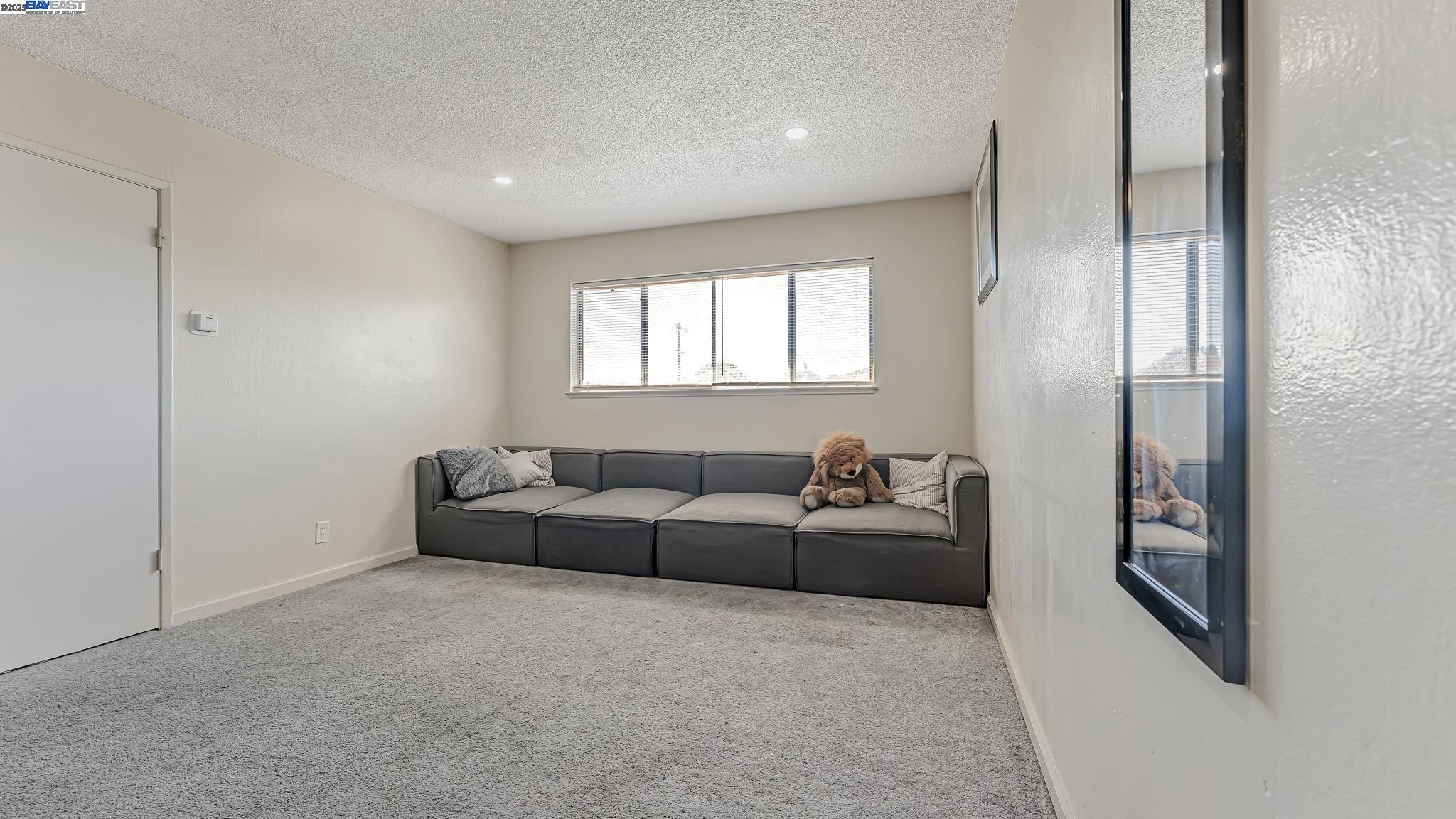 1250 95th Avenue Oakland, CA 94603 - Photo 7 of 50