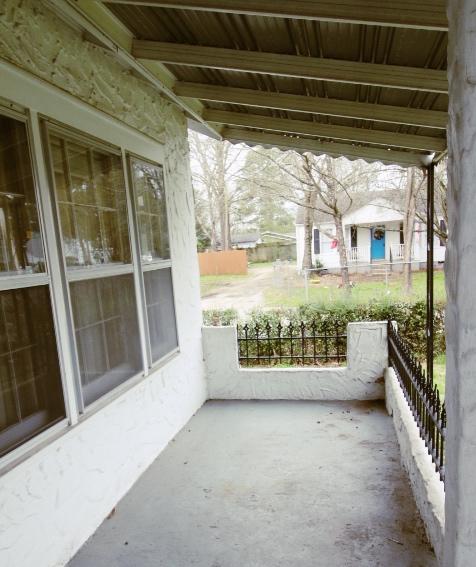 5402 Clemons Road Chattanooga, TN 37412 - Photo 4 of 11 FRONT PORCH CLEMONS