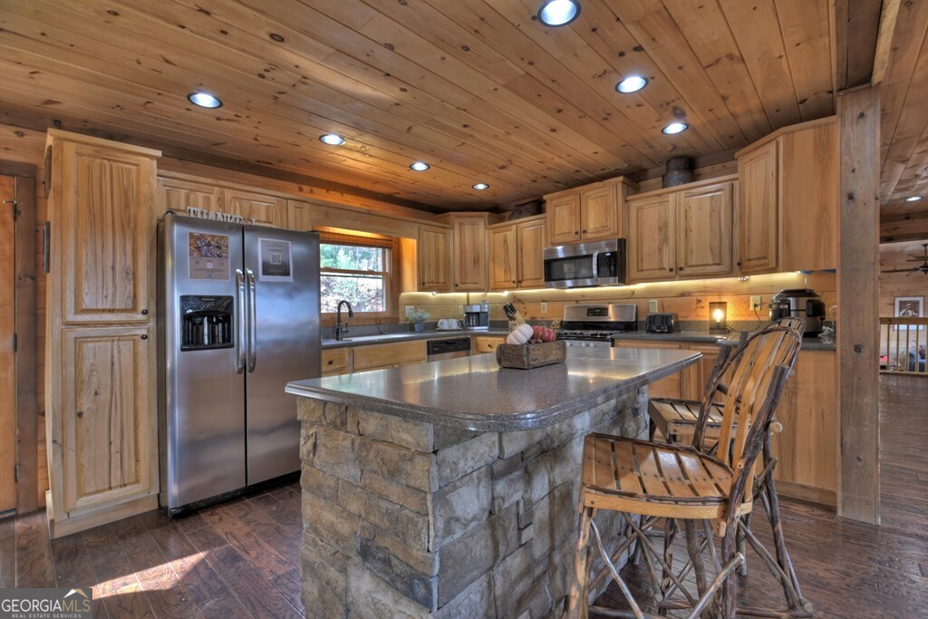 840 Deer Crest Road Blue Ridge, GA 30513 - Photo 6 of 63 Gallery Image 6