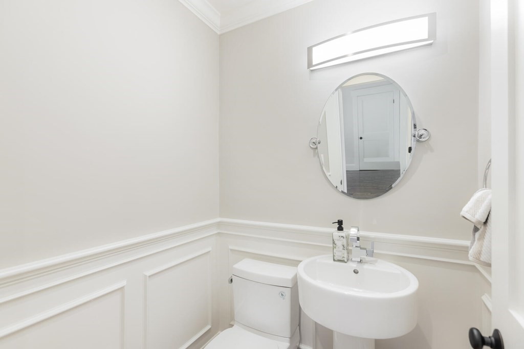 6 Rawson Road, Unit 1 Arlington, MA 02474 - Photo 22 of 31