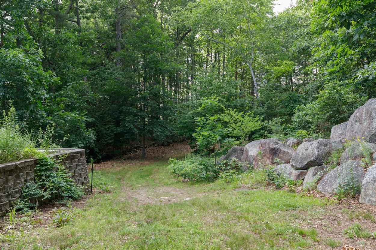 76 Hampstead Road Danville, NH 03819 - Photo 46 of 60 Gallery Image 46