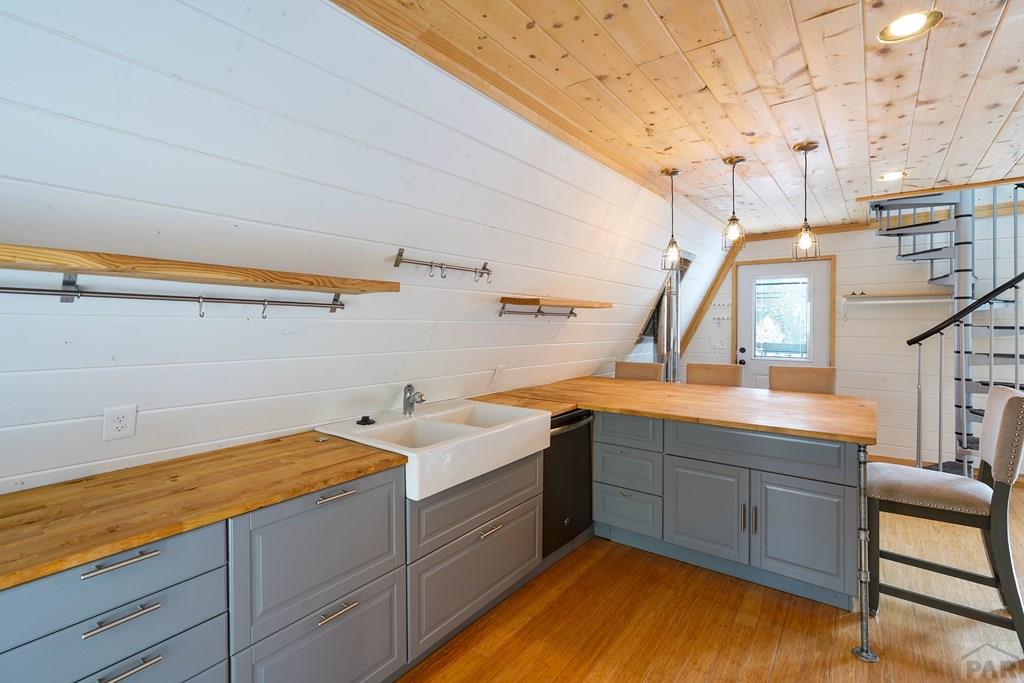 48 Angel Road Rye, CO 81069 - Photo 9 of 25