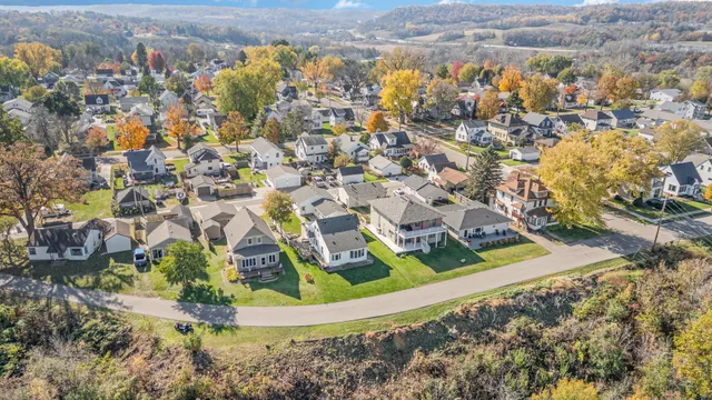 $325,000 | 1815 Grandview Avenue, Red Wing, MN 55066