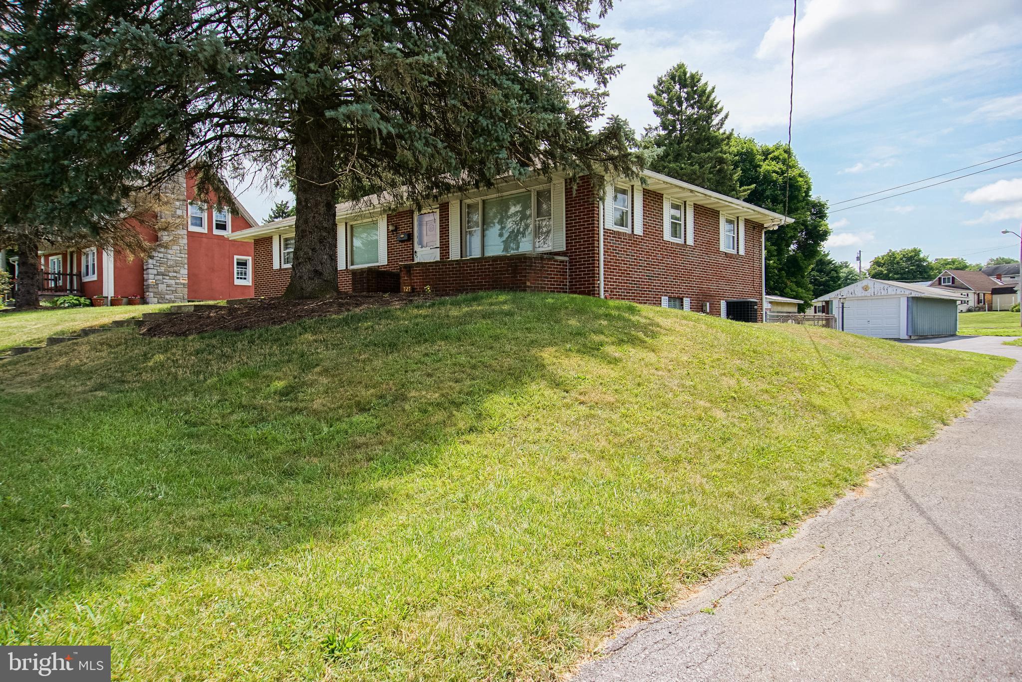 727 Security Road Hagerstown, MD 21740 - Photo 2 of 33 Gallery Image 2