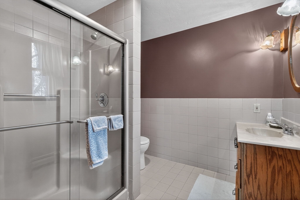 32 Howe Road Cohasset, MA 02025 - Photo 16 of 24