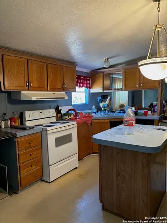 $85,000 | C202 Lot 25 E Peggy Pave H90w, Uvalde, TX 78801