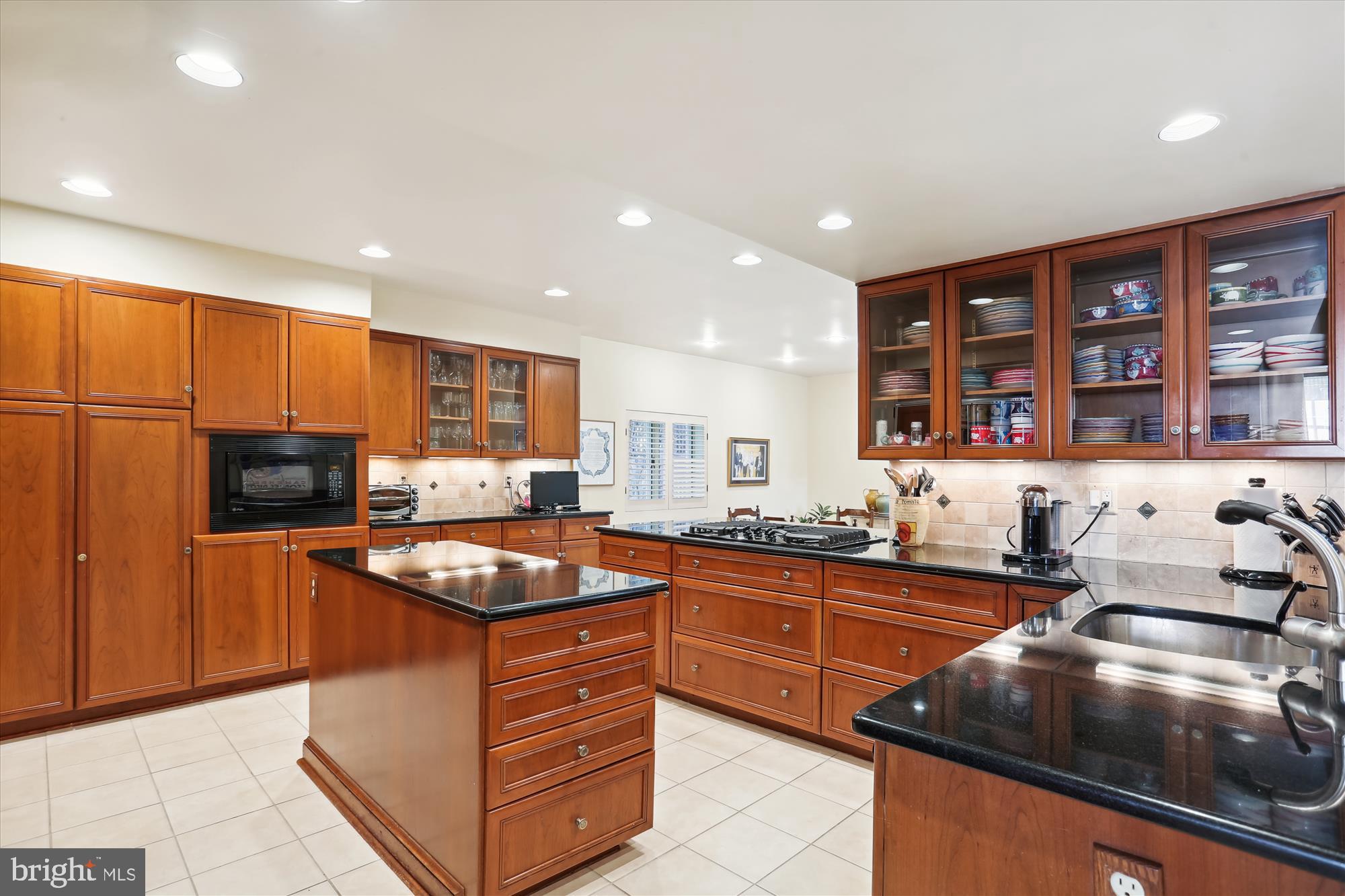 7511 Exeter Road Bethesda, MD 20814 - Photo 12 of 43 Kitchen