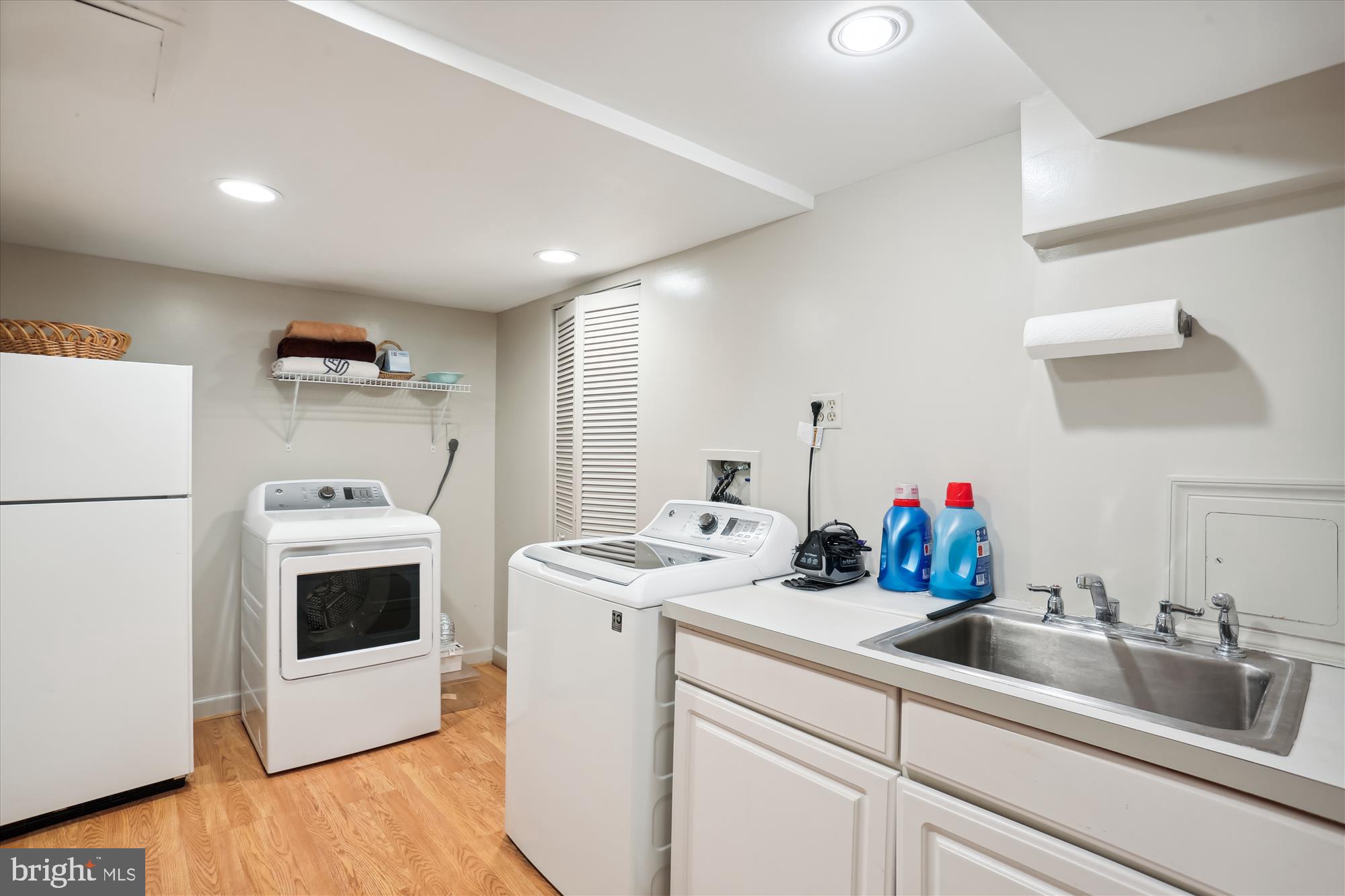 7511 Exeter Road Bethesda, MD 20814 - Photo 34 of 43 Laundry Room