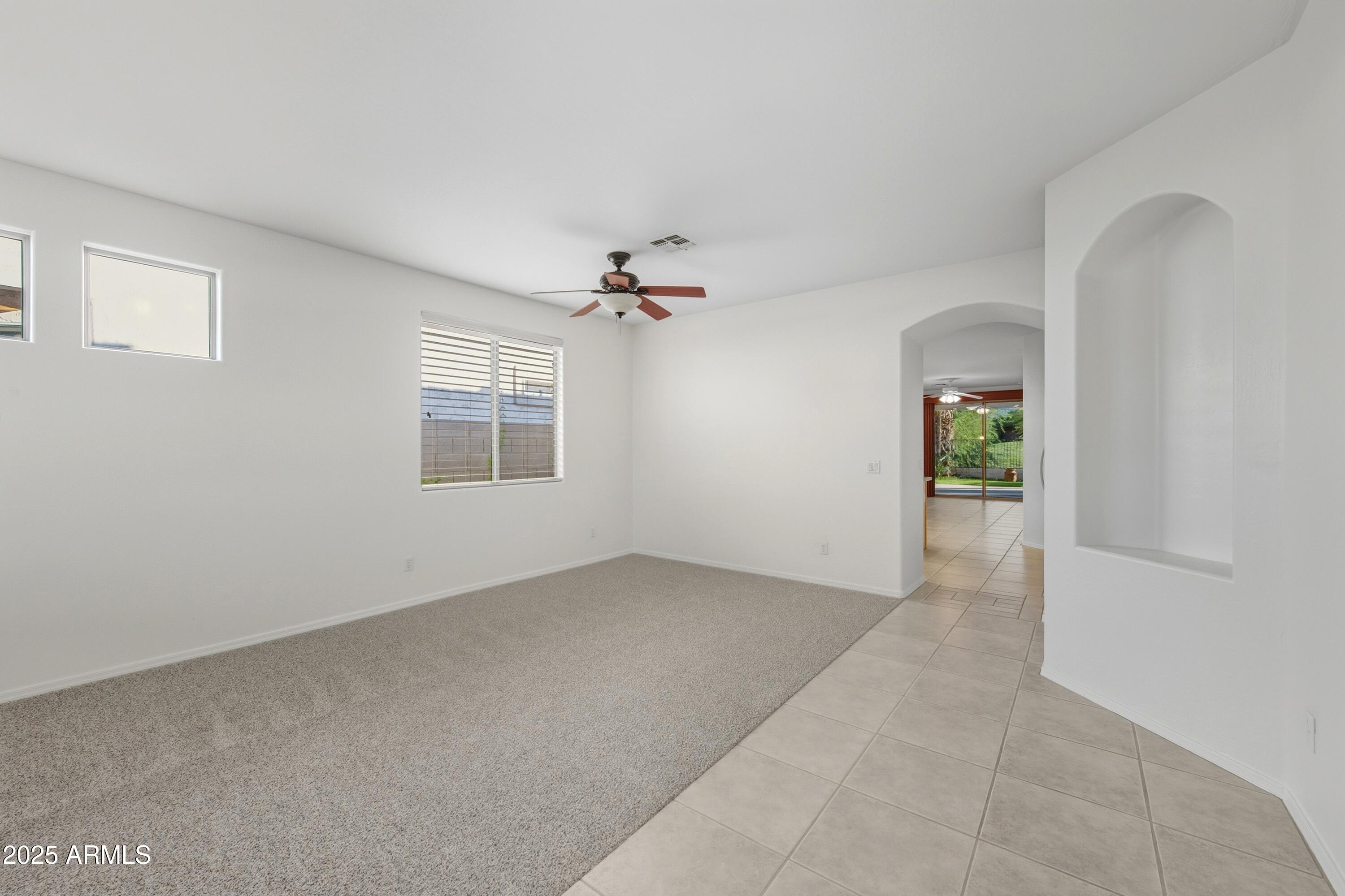 2707 East Darrel Road Phoenix, AZ 85042 - Photo 11 of 41