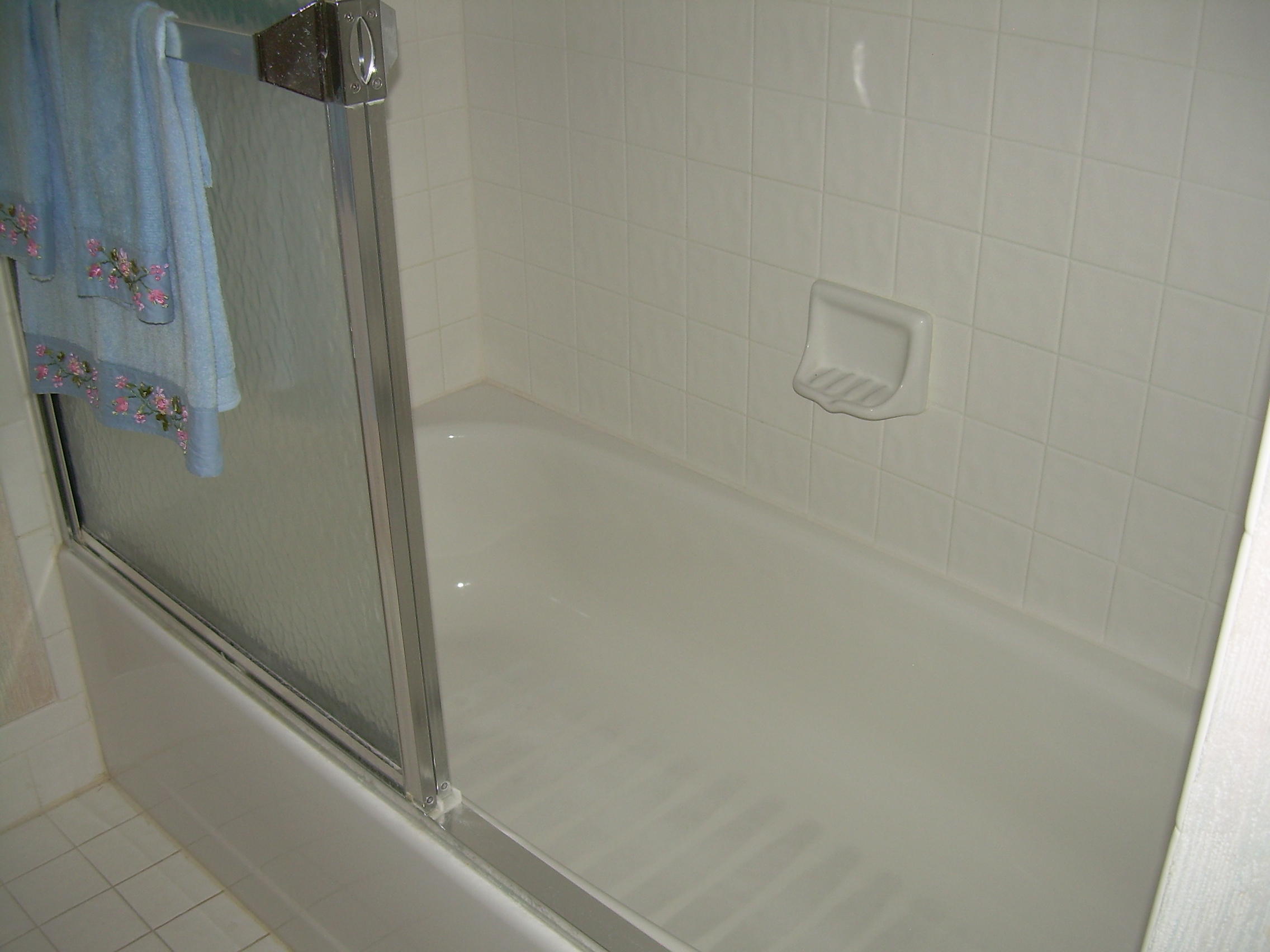 8155 Songbird Terrace Boca Raton, FL 33496 - Photo 16 of 36 Second Bathroom