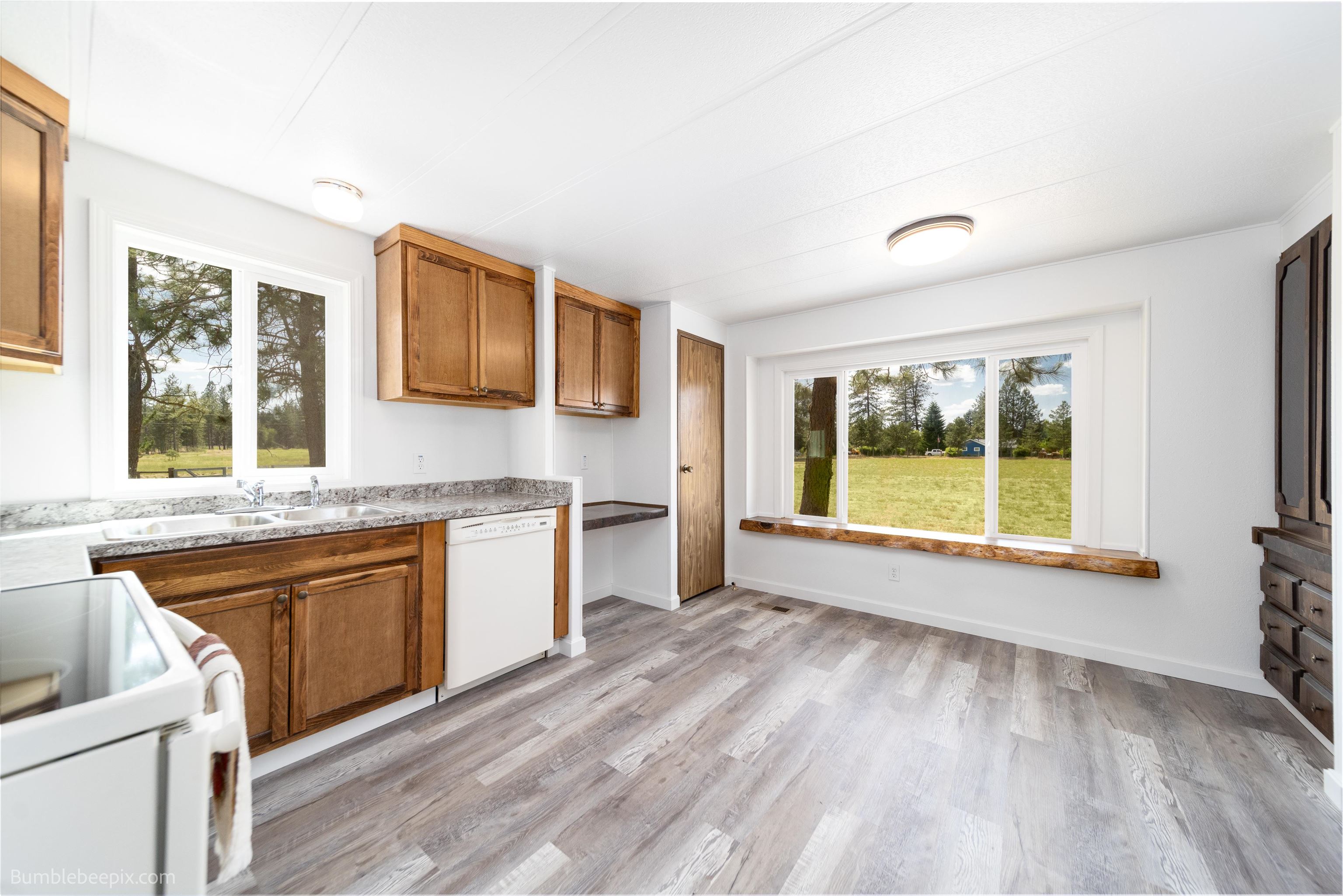 12715 North Yale Road Mead, WA 99021 - Photo 7 of 21 Gallery Image 7