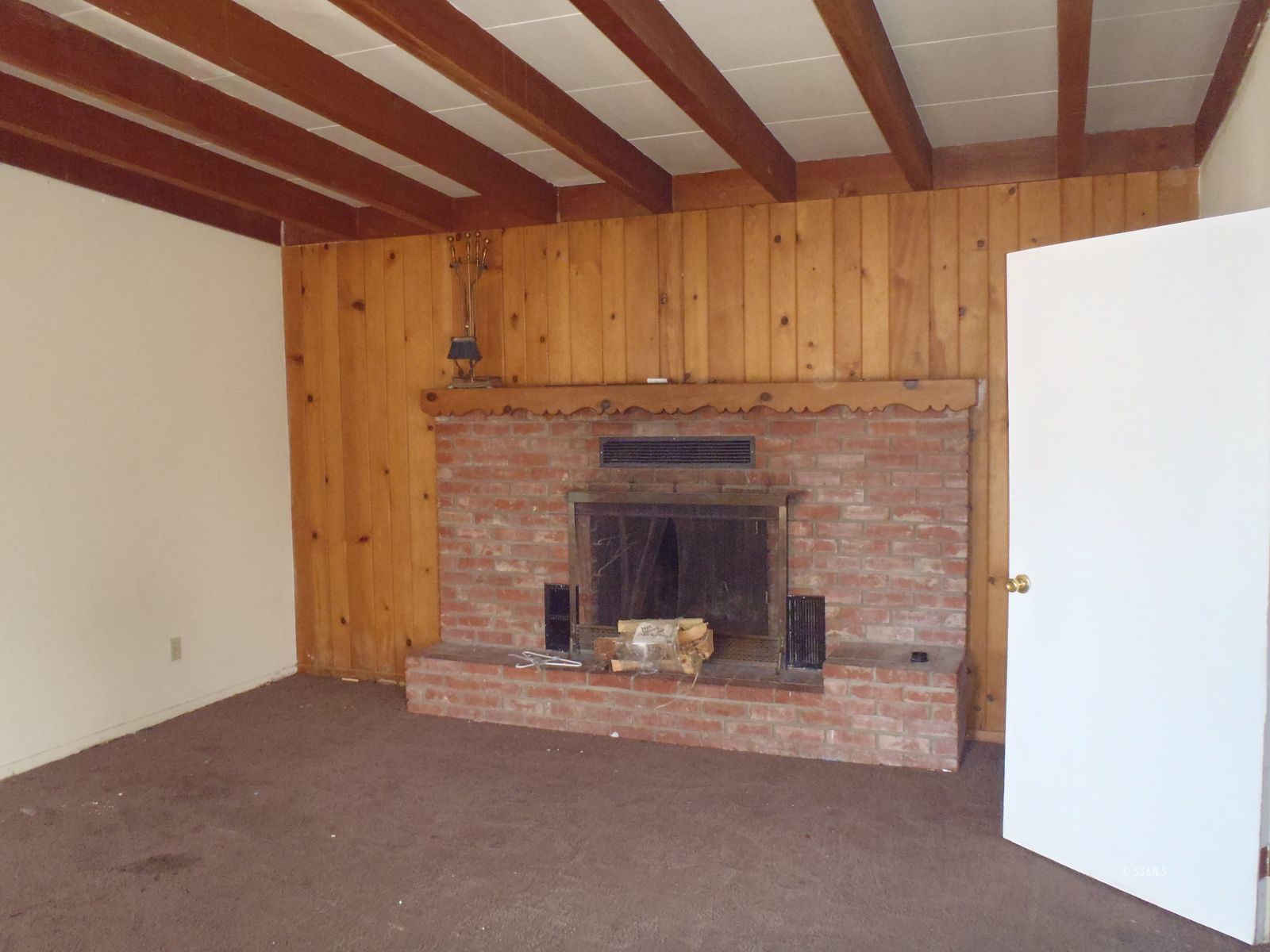 601 South Allen Street Ridgecrest, CA 93555 - Photo 3 of 19