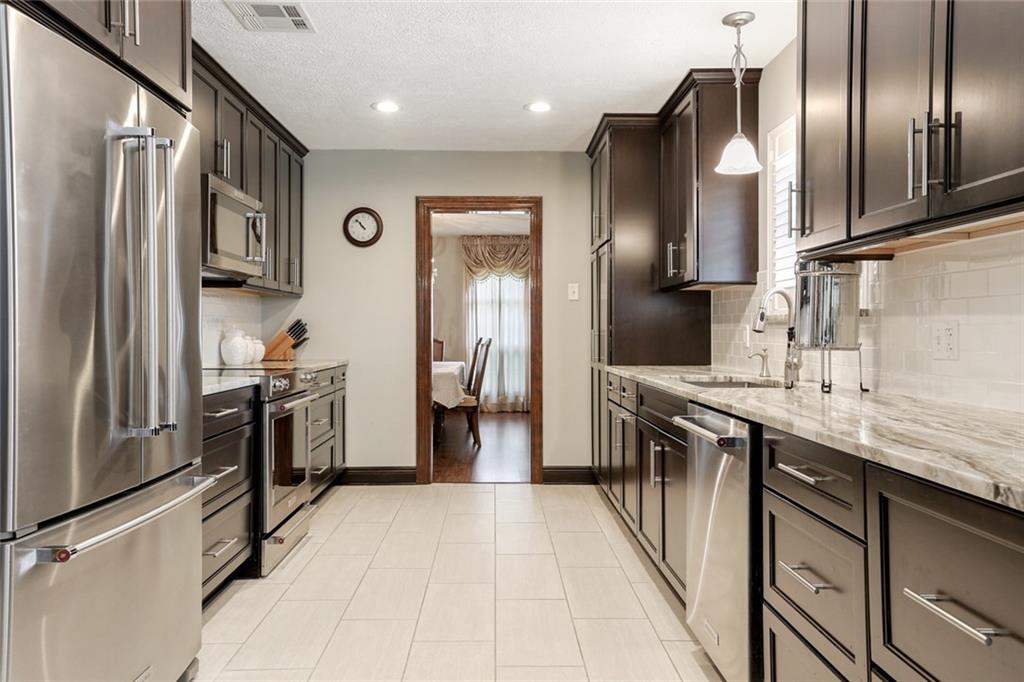 110 Devon Road Laplace, LA 70068 - Photo 4 of 17 Gallery Image 4