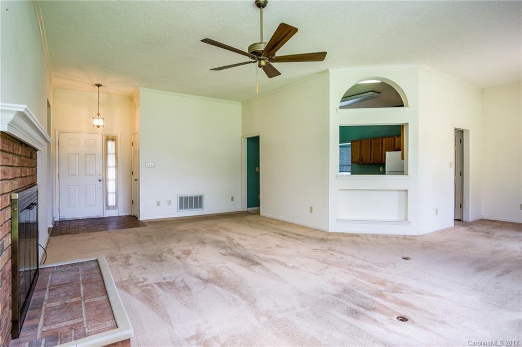 9400 Marshbrooke Road Matthews, NC 28105 - Photo 3 of 24 Gallery Image 3