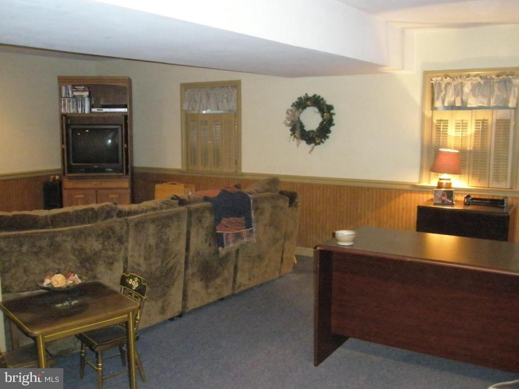3016 Spooky Nook Road Manheim, PA 17545 - Photo 14 of 15