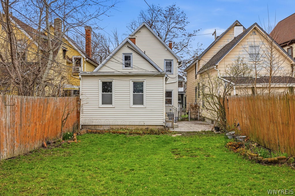 428 Normal Avenue Buffalo, NY 14213 - Photo 32 of 35