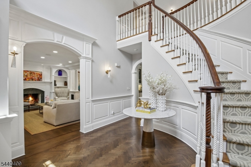 19 Hilltop Road Short Hills, NJ 07078 - Photo 3 of 34