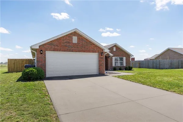$215,000 | 707 Landon Drive, Independence, KS 67301